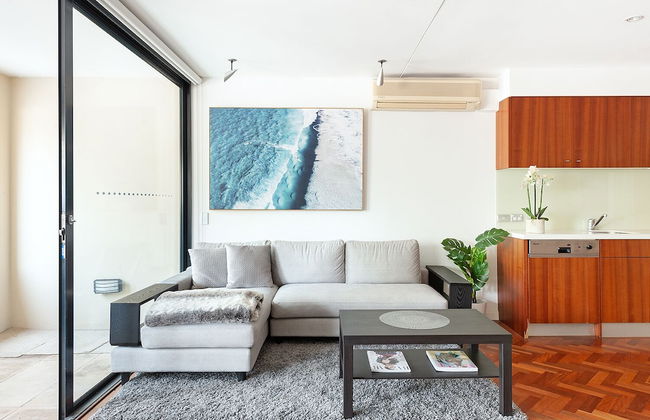 Coogee Beach Pad - Photo 9