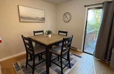 PSU 2br 2ba Townhome w Parking Near Campus and Stadium - Foto 22