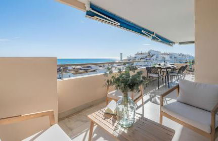 VACATION MARBELLA I Puerto Banus Sea Front, Best View, 24-7 Security, Pool - Photo 5