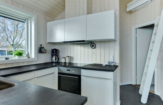 "Sighfrith" - 150m from the sea - Photo 45