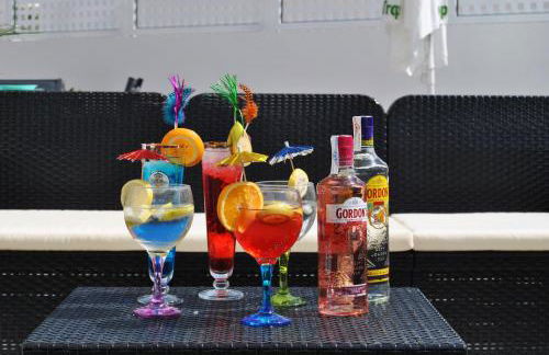 Big Villa Tauro with Private Heated Saltwater Pool & Jacuzzi & BBQ & Game Room & Arcade Games - Foto 19