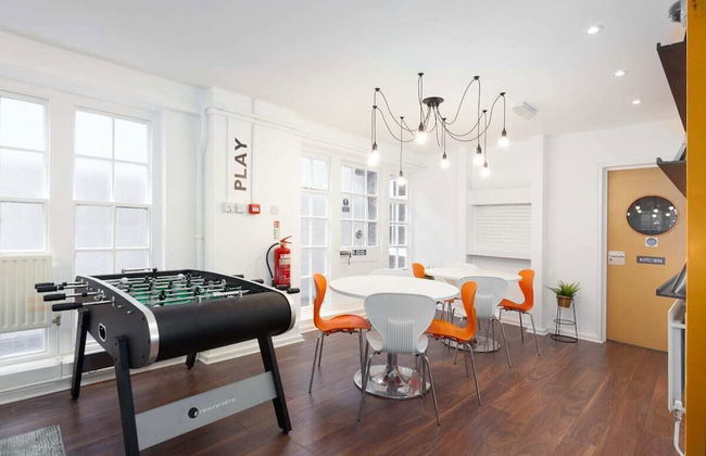 Deluxe Room 06 - Louise House Summer Youth Accommodation - Photo 11