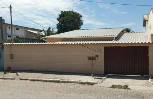 Imperdível ! Achei casa temporada Cabo Frio c piscina próximo Praia do Forte, faça seu orçamento para 4 a 8 Pessoas - Foto 3