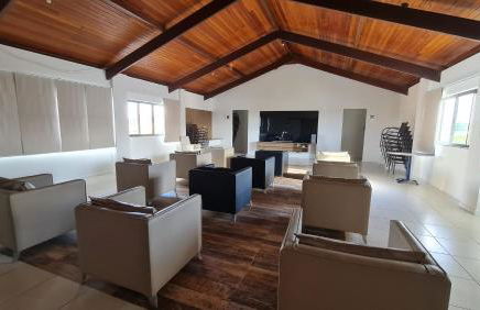 Apartamento espetacular na MELHOR praia da Bahia, GUARAJUBA é uma das únicas praias com selo azul do Brasil -Luxo, lazer, diversão e tranquilidade! Projetado para que você tenha a melhor experiência em hospedagem - Condominio tipo resort, o mais procurado - Foto 74
