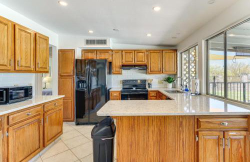 Near Catalina Hiking Trails Mtn-View Home with Pool - Foto 10