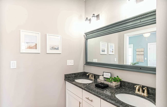 Maritime Meadows Charming Resort-style Home! - Photo 25