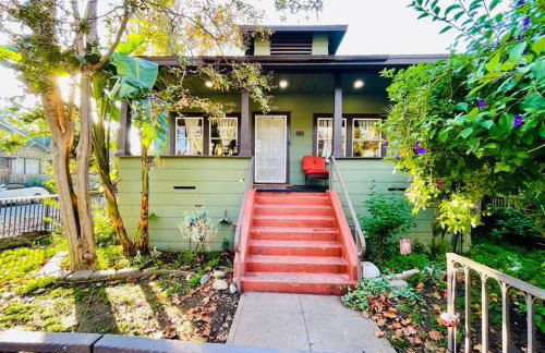 Artists Bungalow ARCADE King Beds near the beat - Foto 10