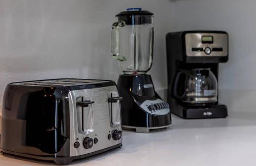 4br House w Perfect Location Pool and Much More - Foto 12