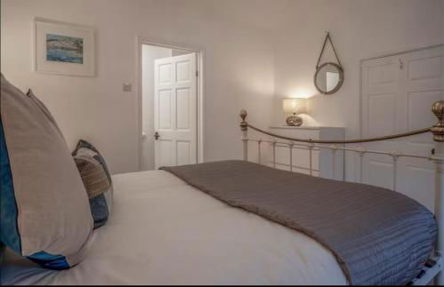 Calebs Cottage- Solva harbour - Photo 60