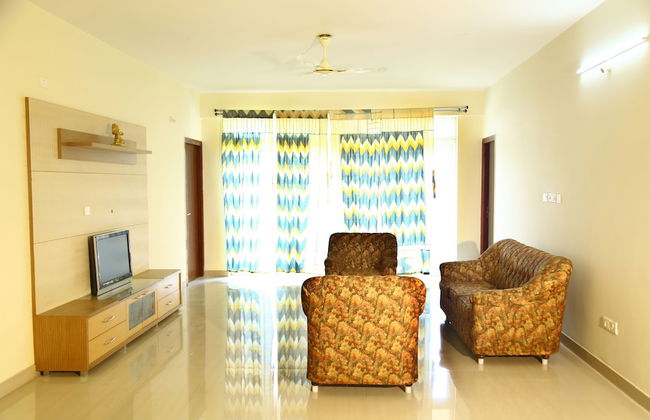 TripThrill Maytas Hill Apartments - Foto 7