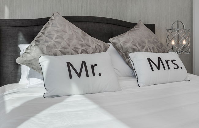 FAM Living - Mada Residences Downtown - Photo 8