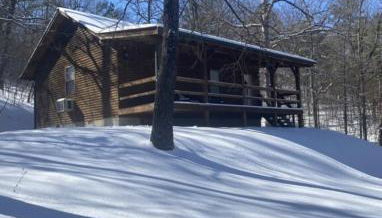 Black Bear Cabin - Giant Spa Tub, Peaceful Location - Foto 2