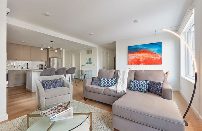 Airy 3 BR Flat w Shared Deck - gym - Mins to NYC - Foto 12