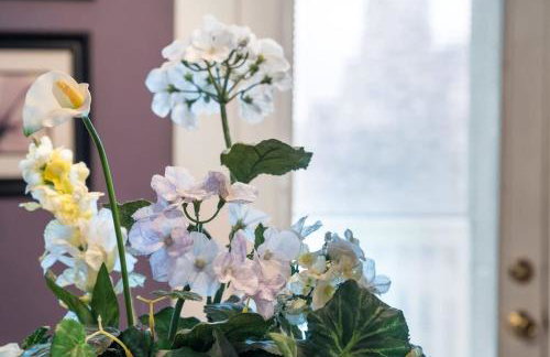 Vibrant Home: Historic Charm Perfect Location - Foto 12