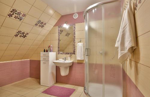 U Podnóża Tatr - duży dom z widokiem na Tatry blisko Zakopanego - Foto 25