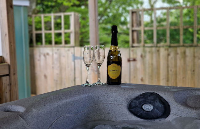 Stunning 1-bed Cottage Near Carlisle With Hot tub - Foto 14