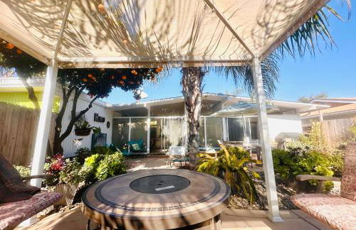 LOOK and BOOK! Midcentury Modern Home near Beach! - Photo 53