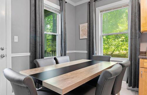 Spacious apartments near Ashmont - Photo 23