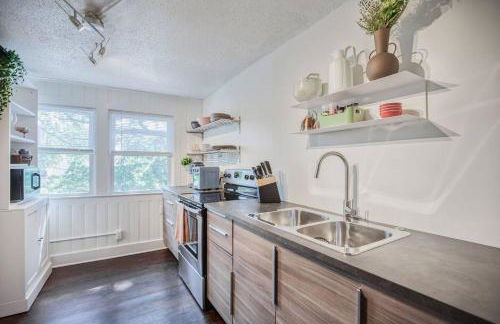 Historic 1Bdrm - Parking - Walk to Restaurants & Westport! - Photo 30