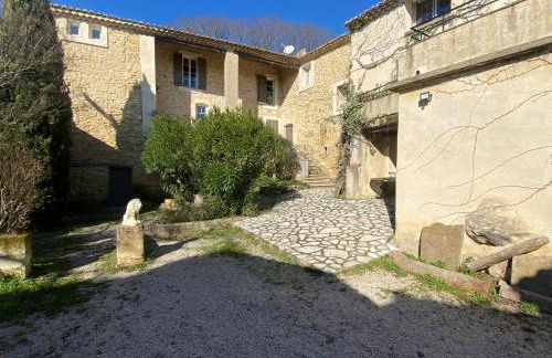 Gîtes in Mas Uzes zwembad en grote tuin - Foto 2