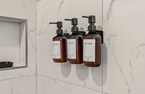 SLEEP 8 Outdoor Patio-Old City- 2 NEW Townhouses - Foto 23