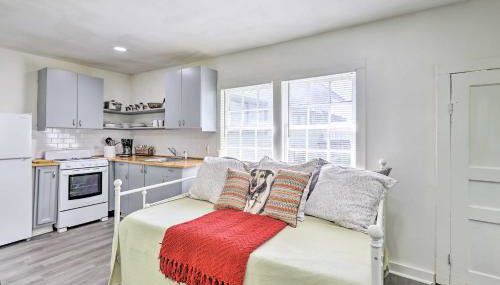 Quaint Leeds Studio with Yard about 18 Mi to Birmingham! - Foto 5