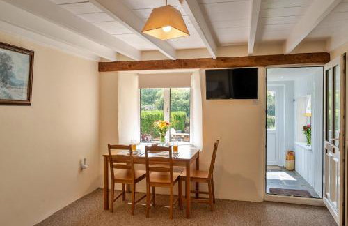 Finest Retreats - Cutkieve Farm Cottage - Photo 8