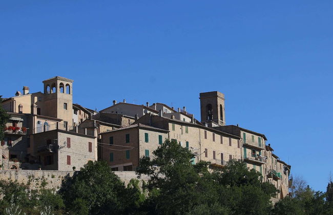 Historic Castle With View - Photo 40