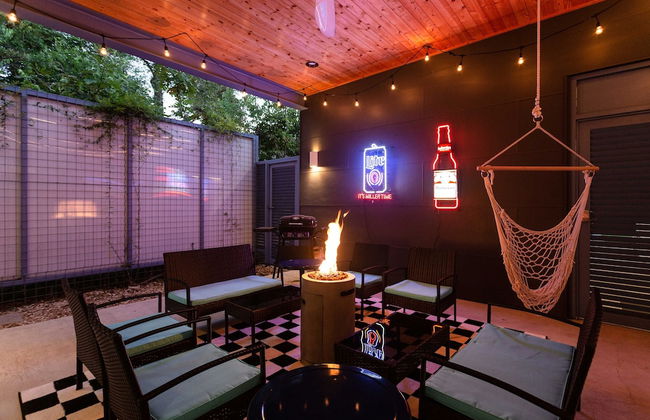 Modern ATX Mansion 6th Street 3 min Scooter - Foto 2