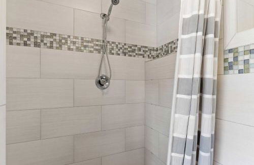 Majesty Estate in Salt Lake with Private Pool and Sport Court - Foto 48