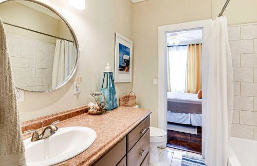 Walk to Beach Galveston Home with Fenced Yard! - Foto 16