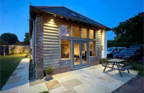 Stylish Barn with Meadow Views & Brookside Garden - Foto 16