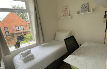 Wild Springs - Centraly Located House With Free Parking - Foto 46