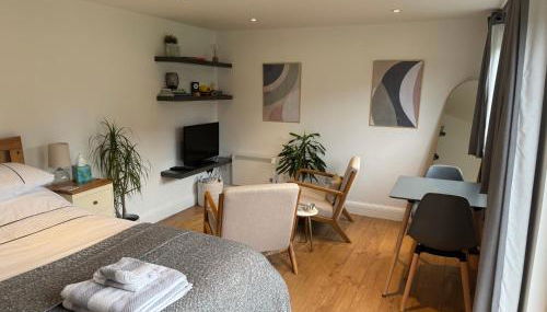 Cosy cabin nestled in the Surrey Hills - Foto 4