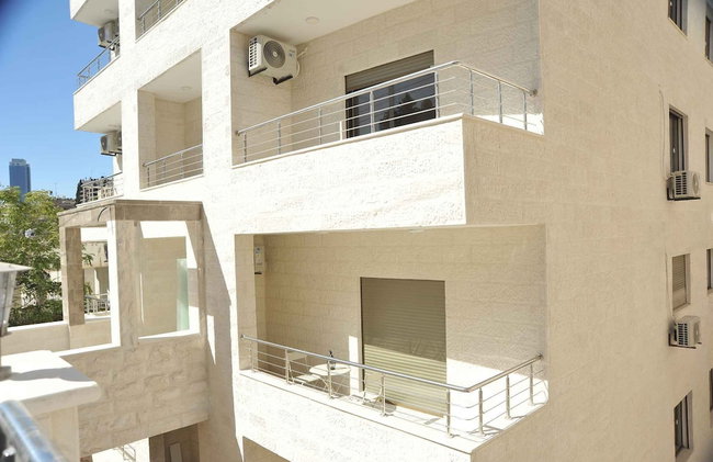 Amazing one Bedroom Apartment in Amman, Elwebdah 4 - Photo 30