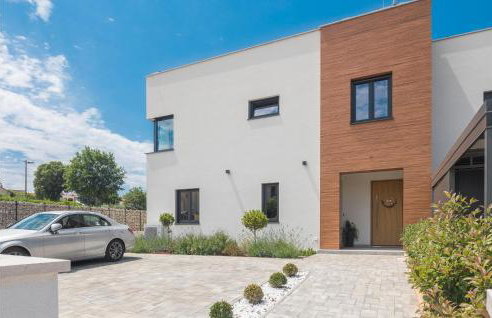 Nice Apartment In Radmani - Photo 14