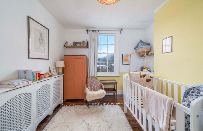 JOIVY Stylish 2-Bed House W/ Private Garden In Hackney - Foto 11