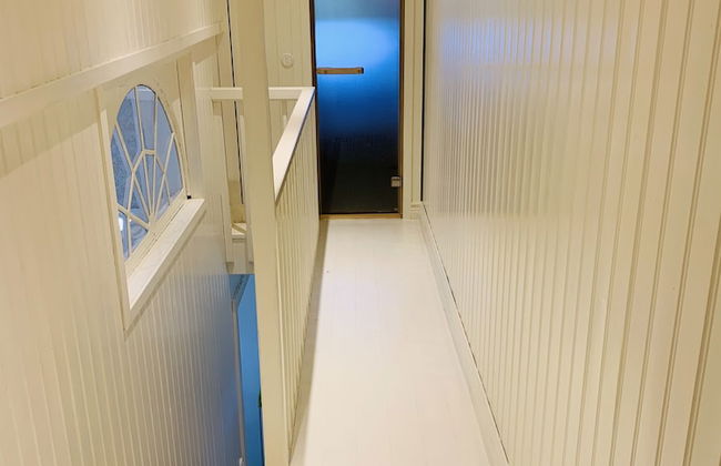 Rustic Luxury Lakeside House - Transformed Chapel - Foto 16