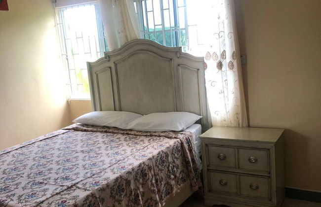 Holiday House Second floor Ste - Photo 43