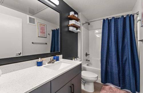 Modern 2BR 2 Bath and Gym near Downtown, Loring Park - Foto 5