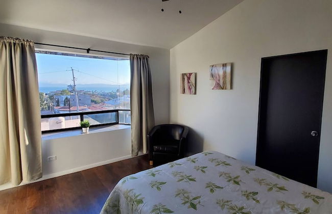 Casa Playitas - Vista Al Mar With Ozon, Locacion Centrica - Photo 4