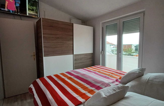 Beachfront Apartment With Balcony and Sea View - Foto 3