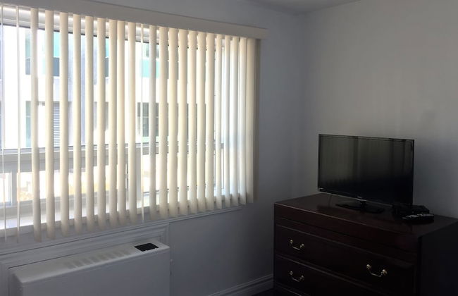 Duvernay Studios and Suites - Photo 3