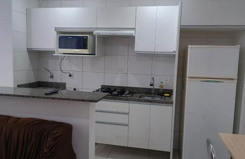 Apto6 com WI-FI e garagem e 100 a av Brasil - Foto 25