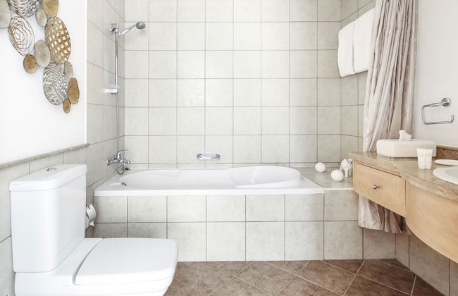 Stylish + Cozy 1BR in Sports City - Photo 8