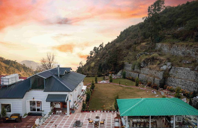 amã Stays & Trails Barefoot Bungalow, Dhanaulti - Foto 21