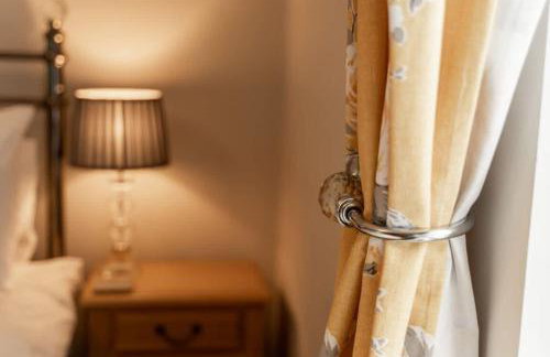 Charming Cottage close to Chester Garden Parking - Photo 19