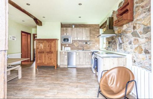 La Tienda de Abajo - Apartamentos acogedores con calefacción, parking y vistas al Valle de Soba - Foto 5