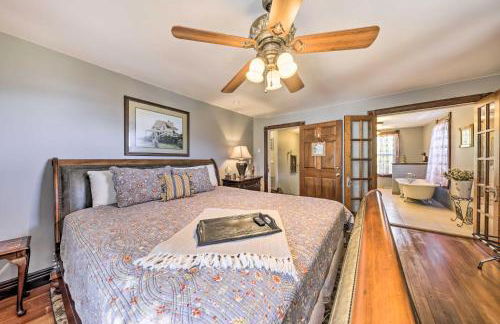 The Farm House with Deck and Historic Charm! - Foto 22