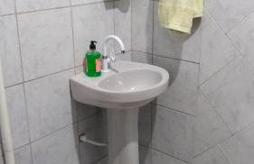 Apto jeito de casa entre mar e montanha AR - Foto 17